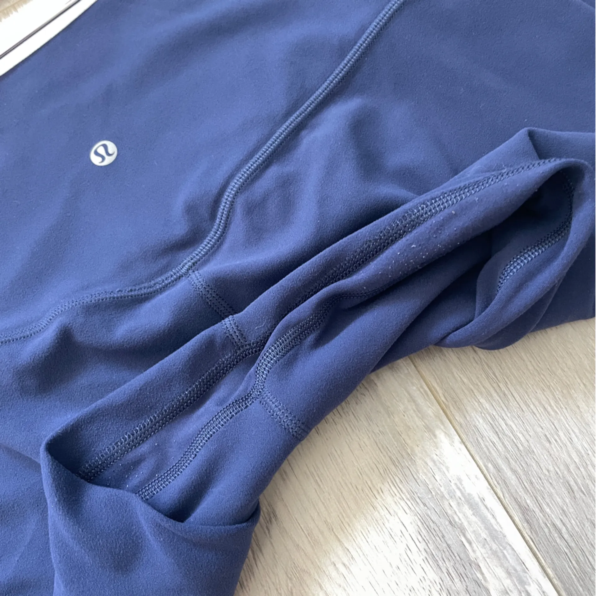 Lululemon Align Leggings 25" graphic pant womens Navy Blue (size 12) athleisure - Image 8