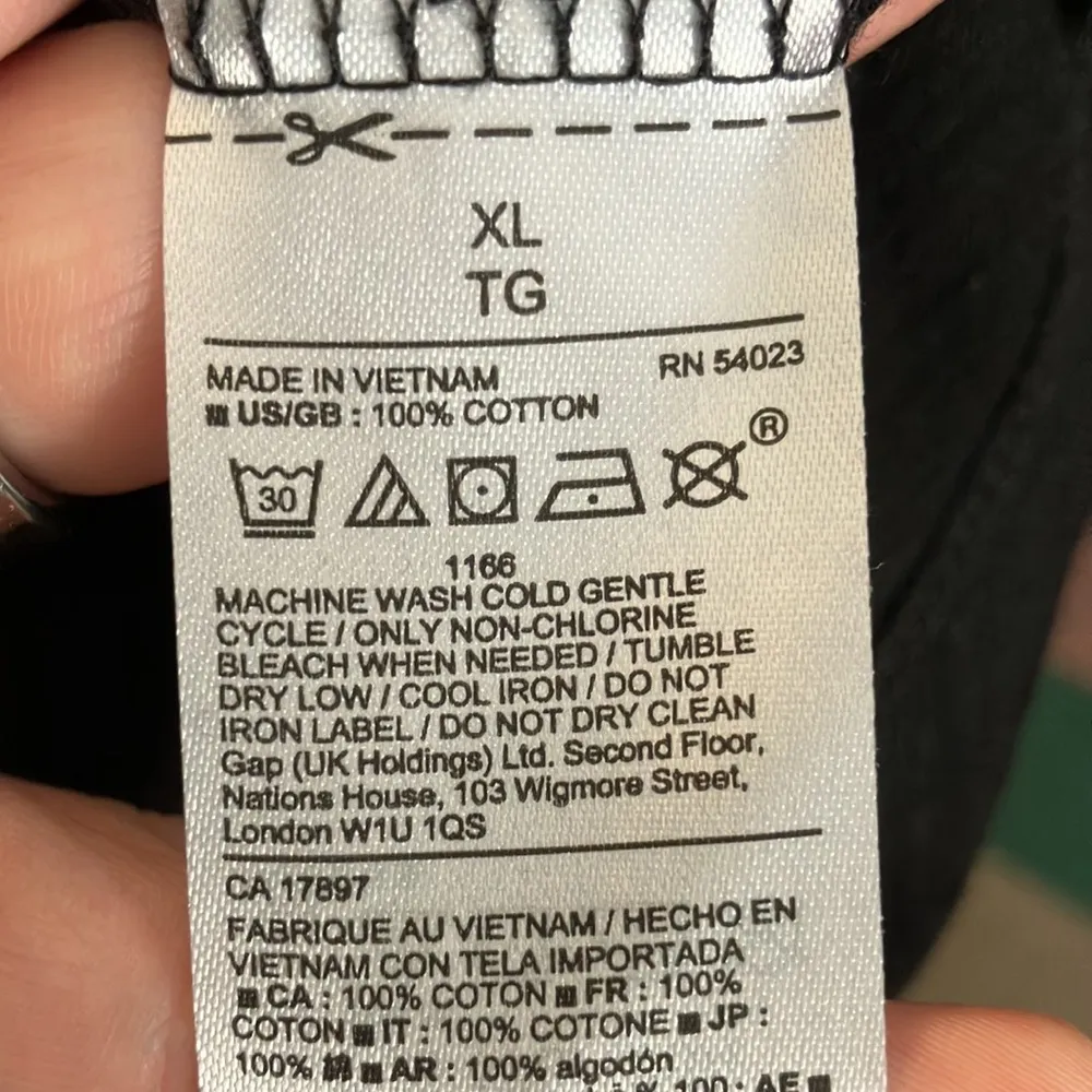 NWT Gap Easy Tee, XL - Image 5