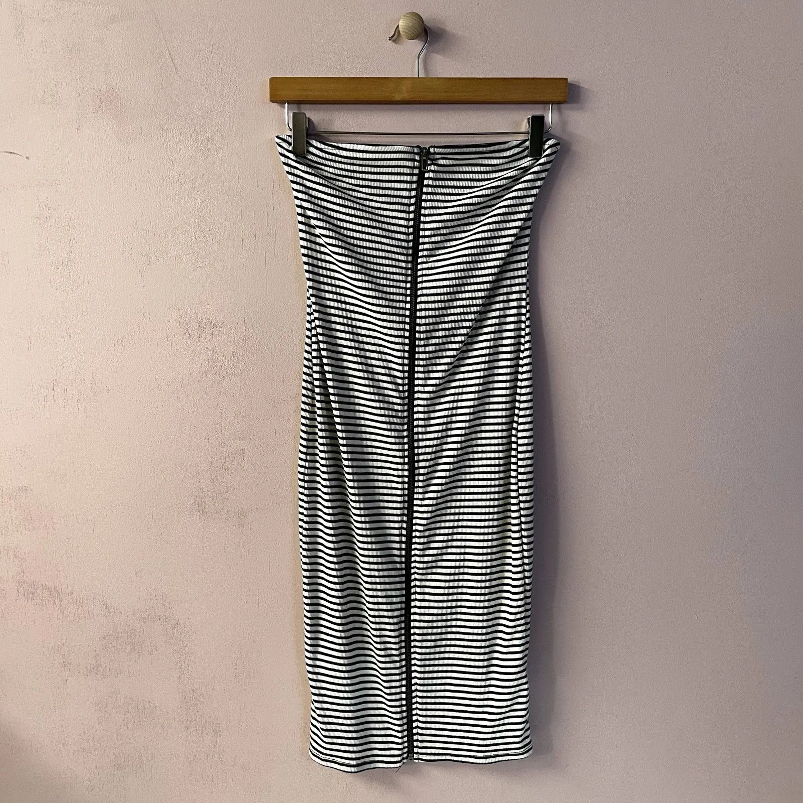 Urban Outfitters Cream/Black Striped Zip-Front Strapless BodyCon Dress Sz S NWT - Image 5