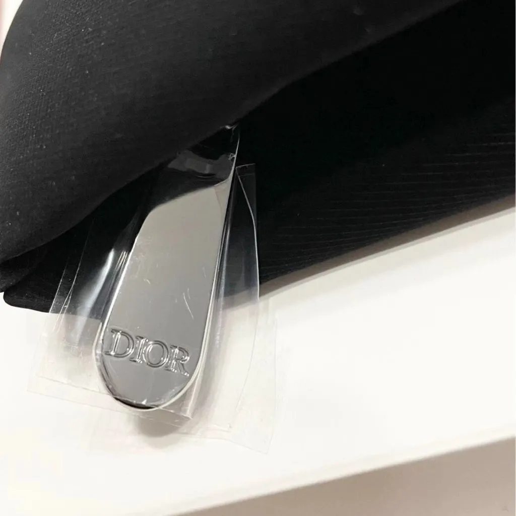 Dior Velvet Makeup Pouch - Image 5