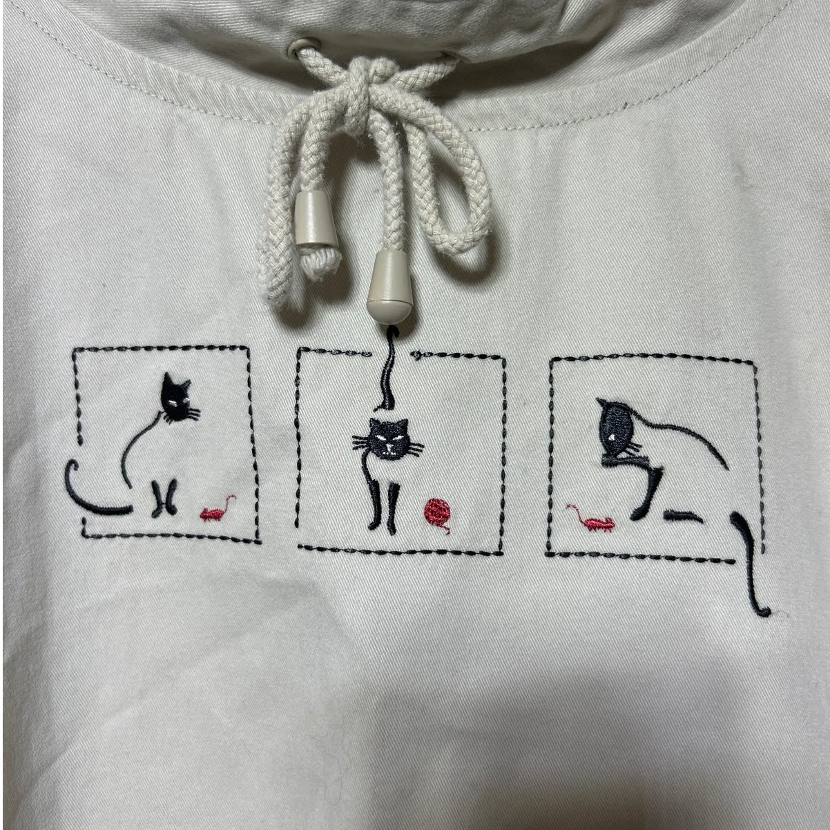 Vintage Pullover Jacket Medium Tan Embroidered Cats Drawstring Christopher Banks - Image 2