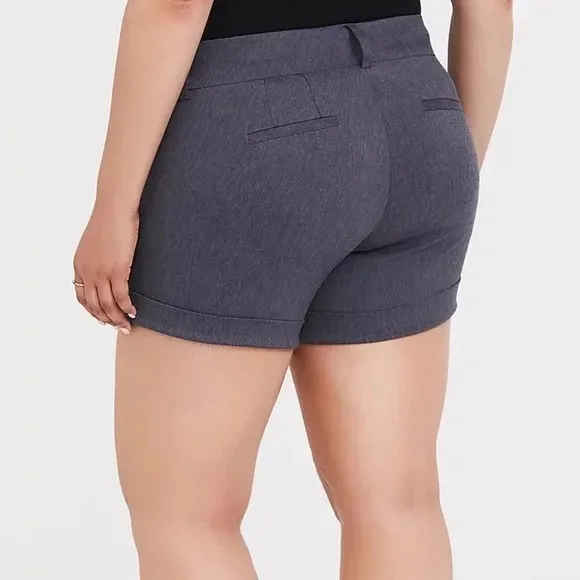 Torrid Shorts 26 Grey Cuffed Hem Studio Stretch Plus - Image 3