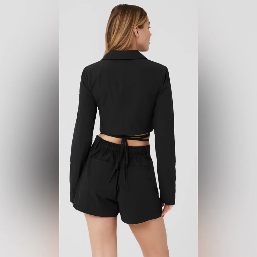 NWT Alo Yoga Cropped Status Blazer Wrap Black Size XS - Image 2