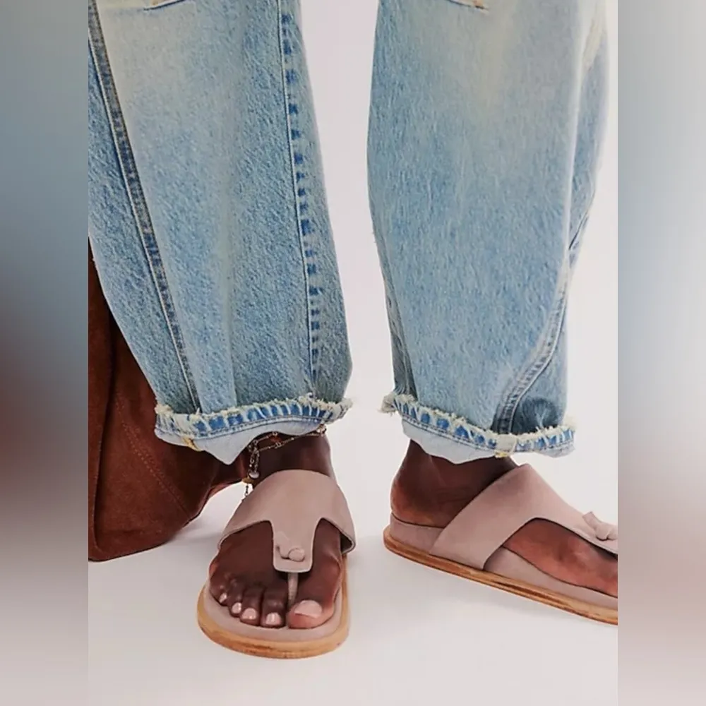 🆕 FREE PEOPLE | MIKA FOOTBED SANDALS | ORCHID ICE | SIZE: 8.5 - Image 2