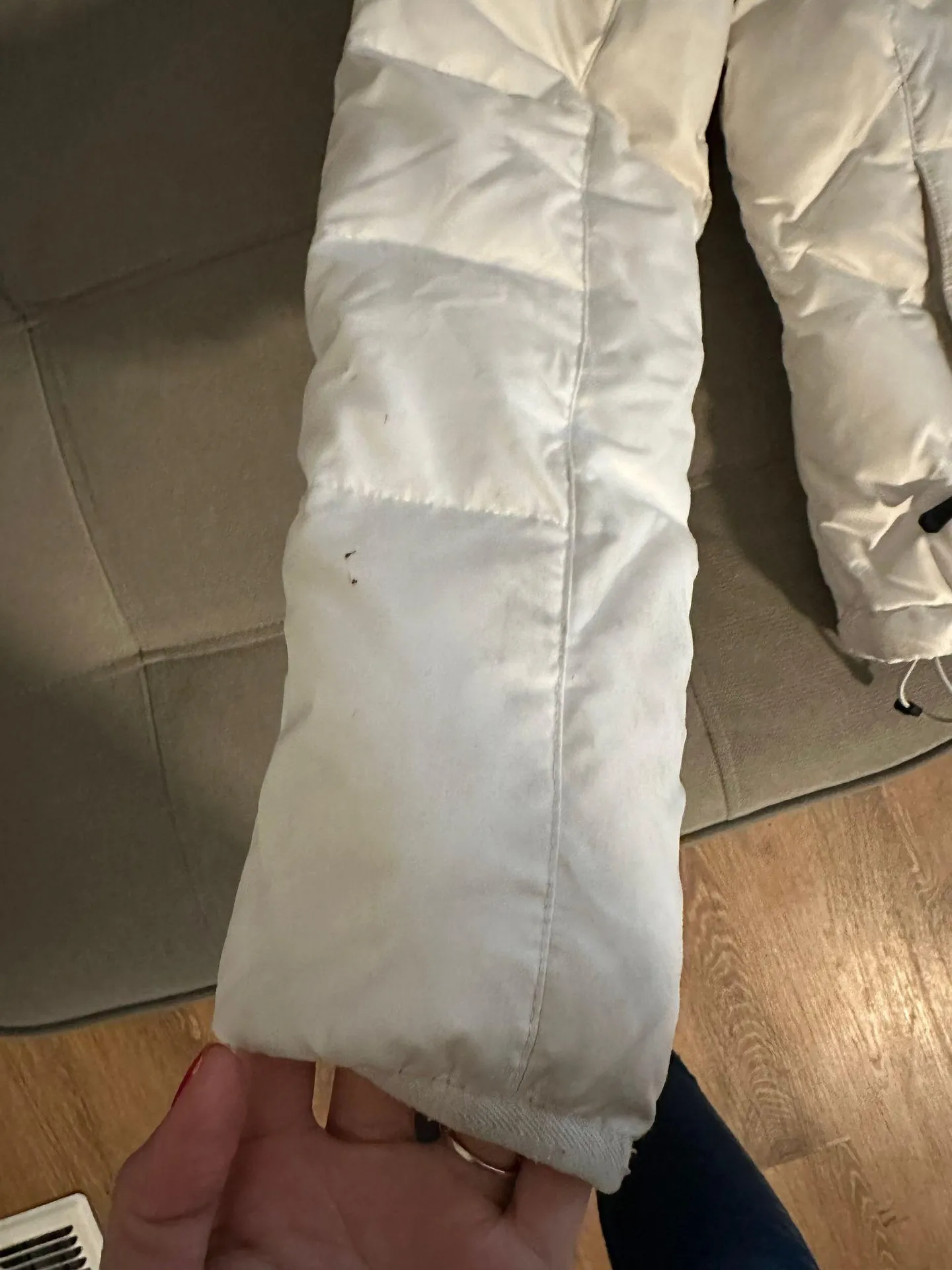 The North Face White Hooded Zip Up Jacket - Image 8