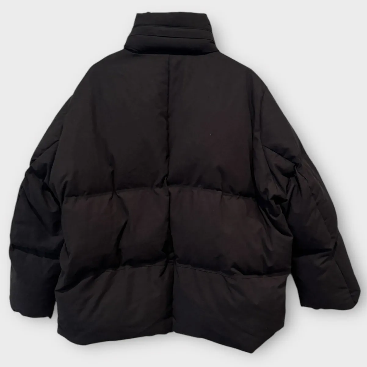 COS Oversized Hooded Down Puffer Jacket Size US/Large - Image 9