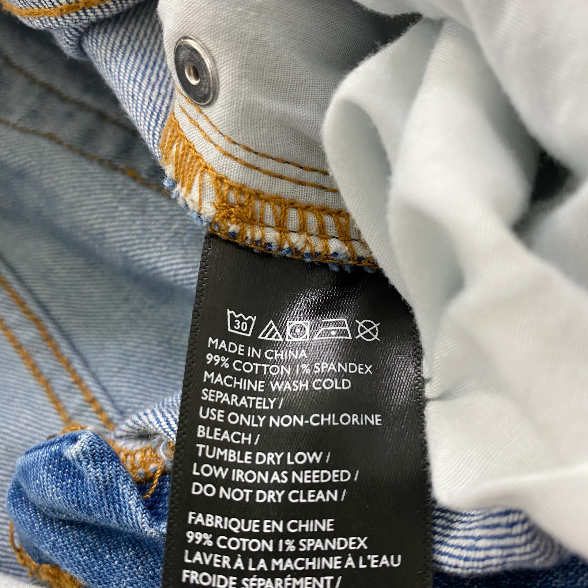 Urban Outfitters UO BDG Raw Hem Denim Mini Skirt 327 - Image 3