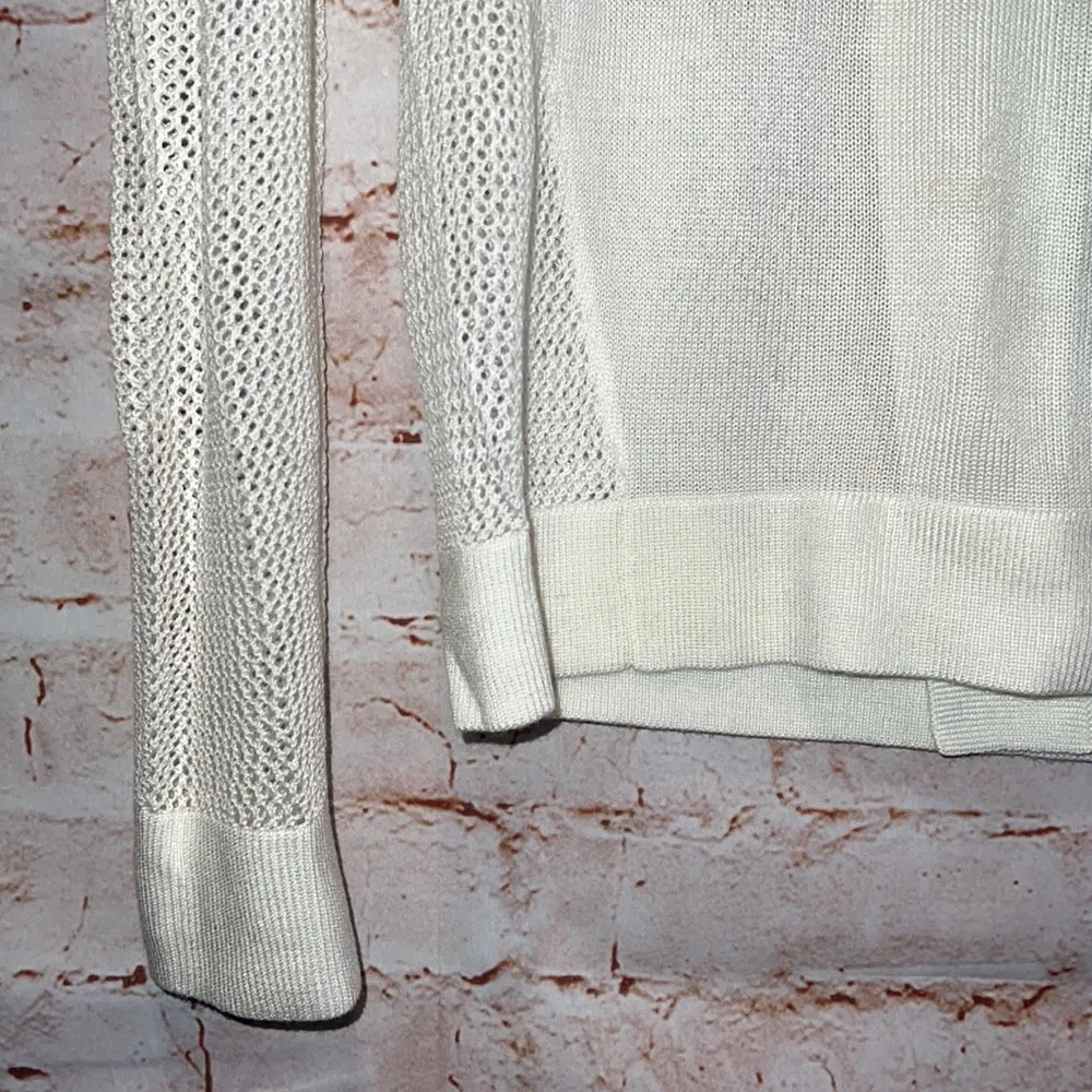 Cabi 213 knit ivory sweater split back boat neck casual pullover S sheer arms - Image 4