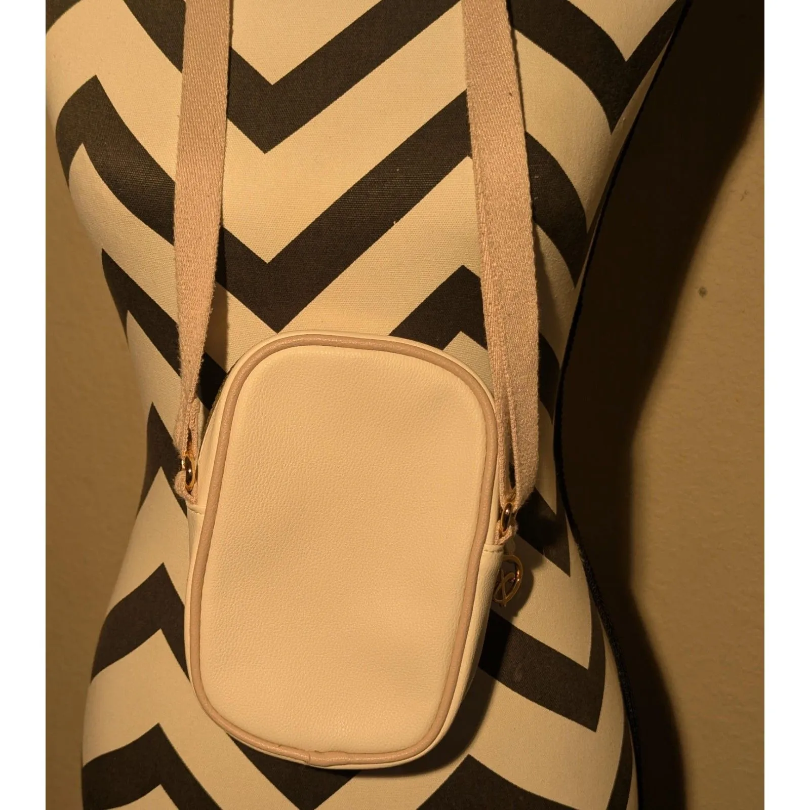 Disney Minnie Mouse Mini Crossbody Bag - Image 5