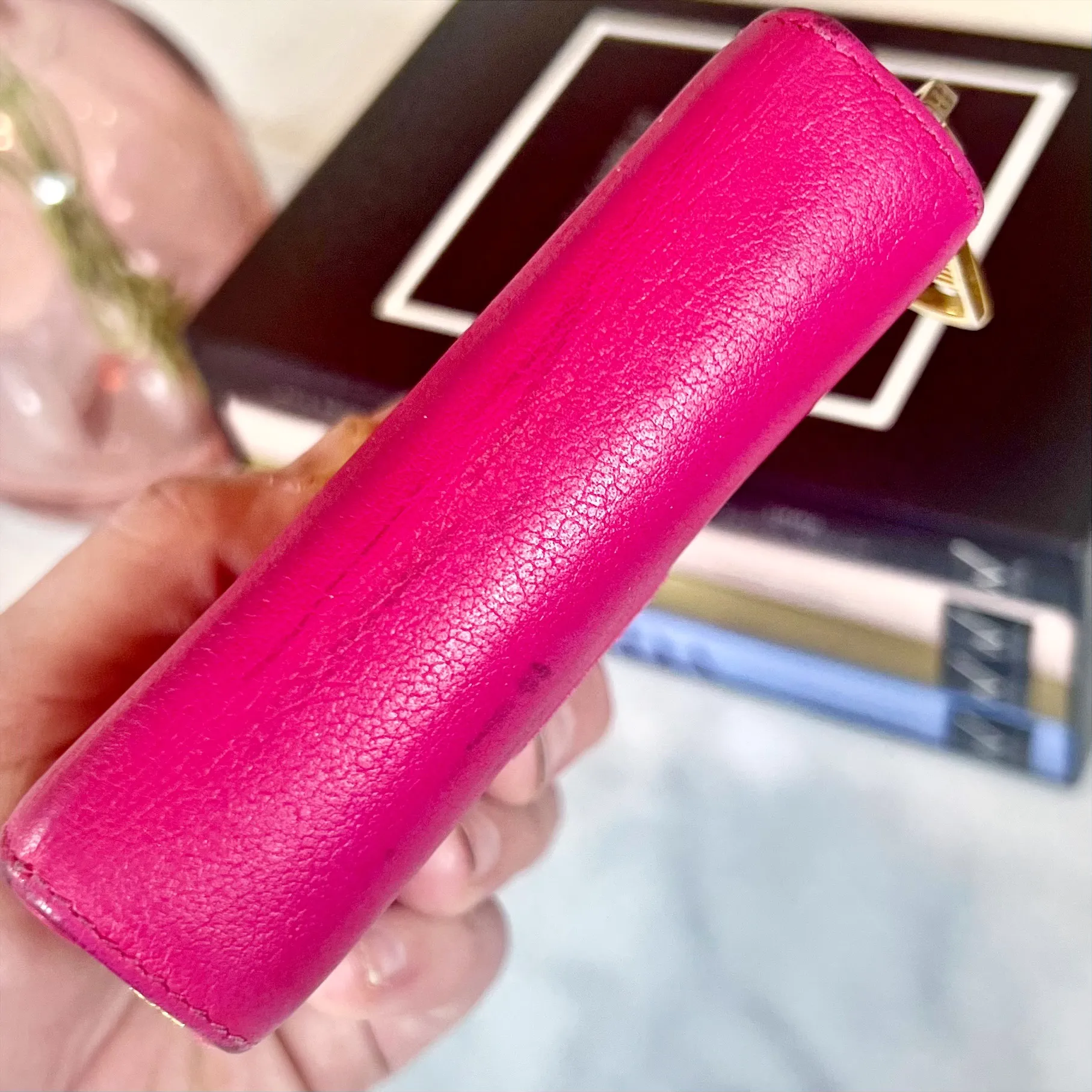 Saint Laurent Yves  Portefeuille Compact Zip Around Wallet - Image 6