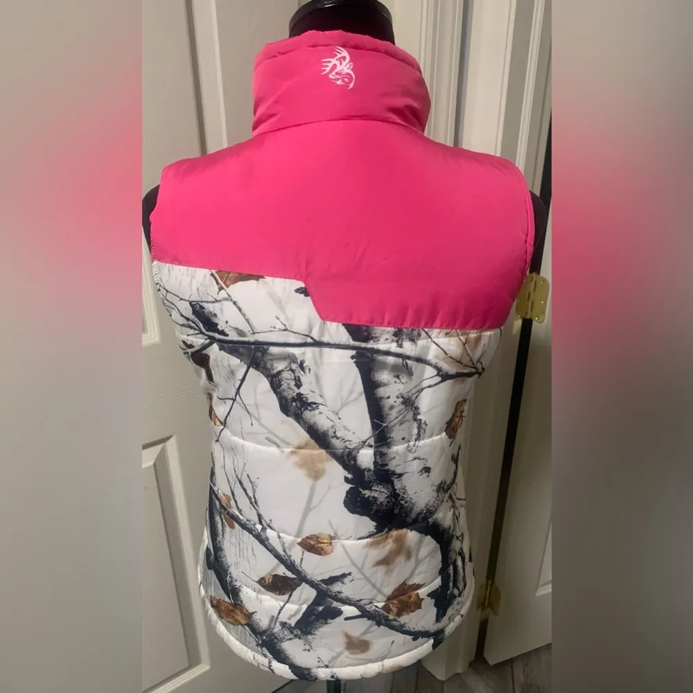 Legendary Whitetails Snow Camo Pink Puffer Vest - Image 2