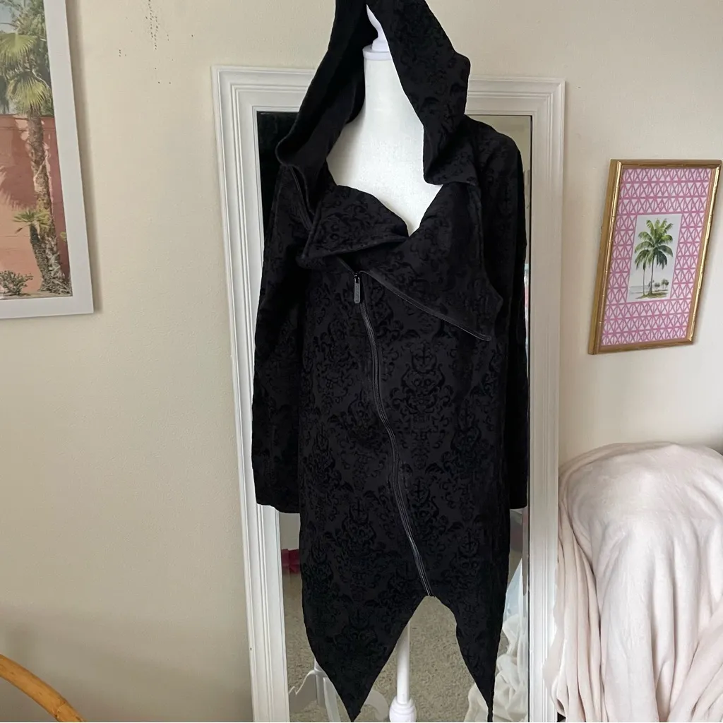 Killstar Grand Sorcerer Black Velvet Long Asymmetrical Hoodie Jacket Cardigan - Image 4