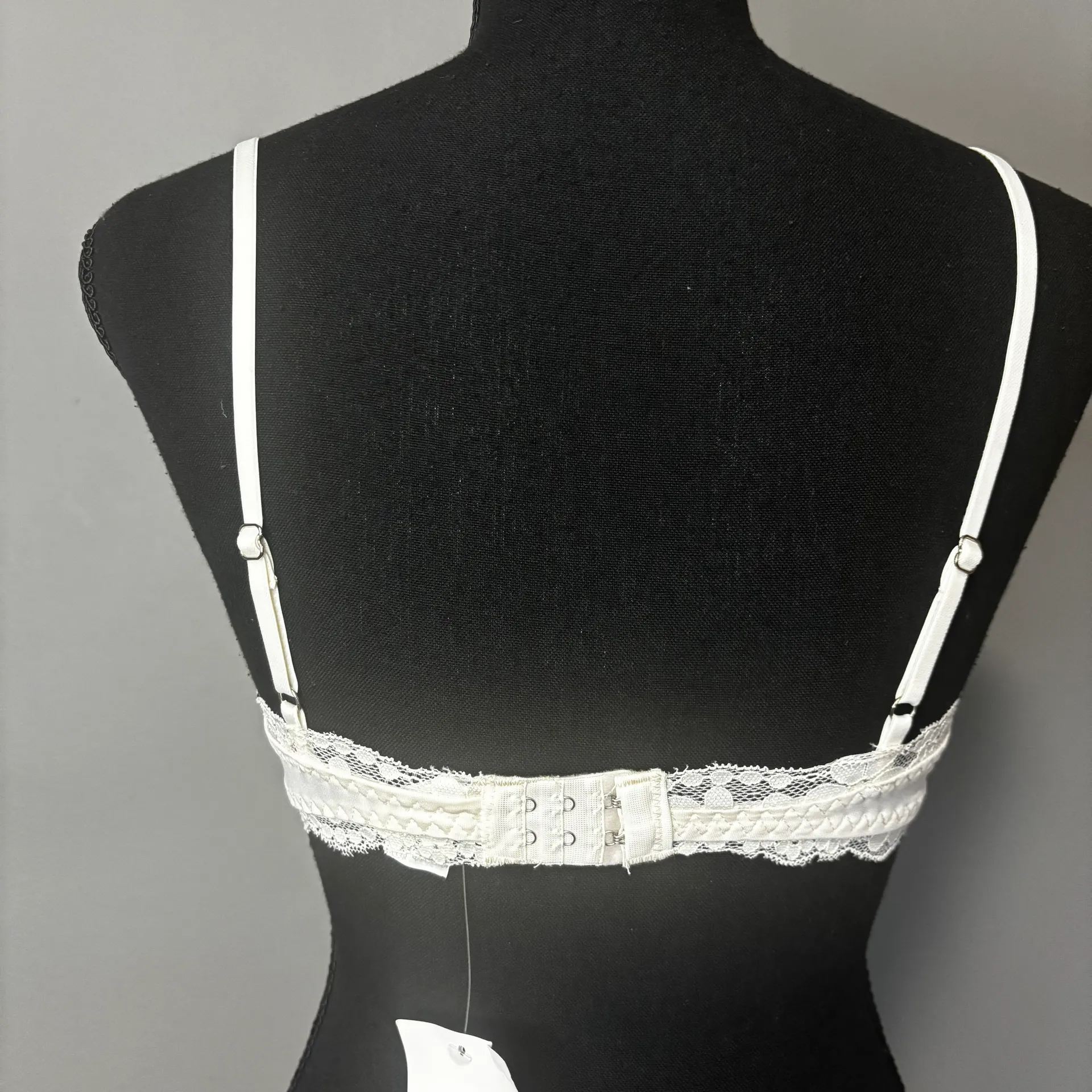 Forever 21 Floral Lace Underwire Bra - Image 3