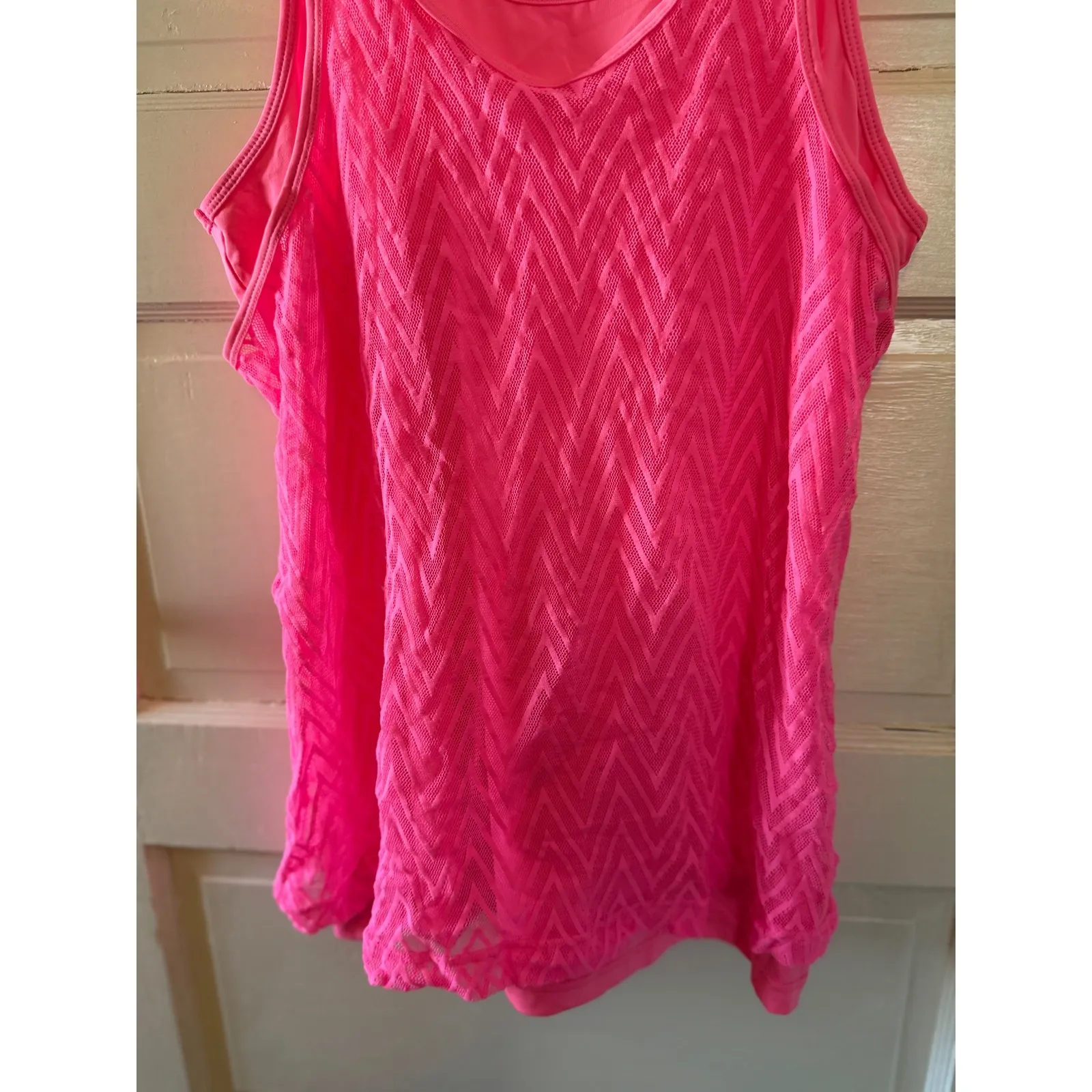 Fila Sport Women Bright Pink Chevron Lace Racerback Tank Top Athletic size Large - Image 3