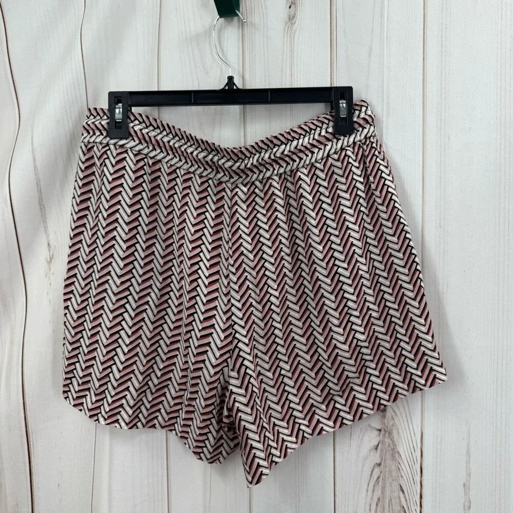 Ann Taylor Loft Women’s Small Chevron Patterned Shorts - Image 3