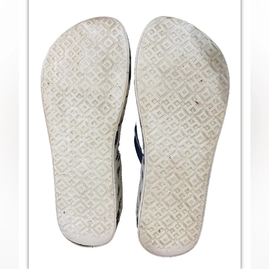 Tory Burch white & navy Floral Wedge Flip Flops size 7.5 - Image 5