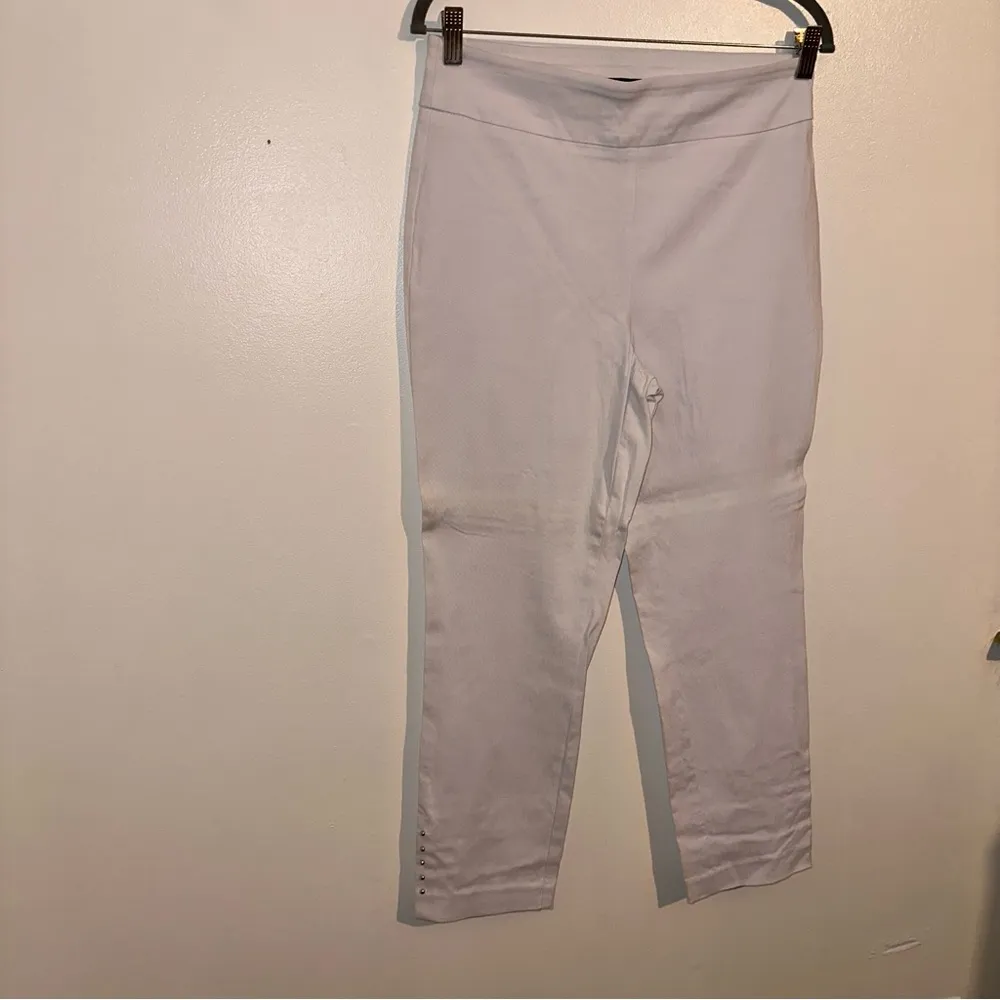 Counterparts women’s business casual White Capris Silver accents size 10 - Image 10