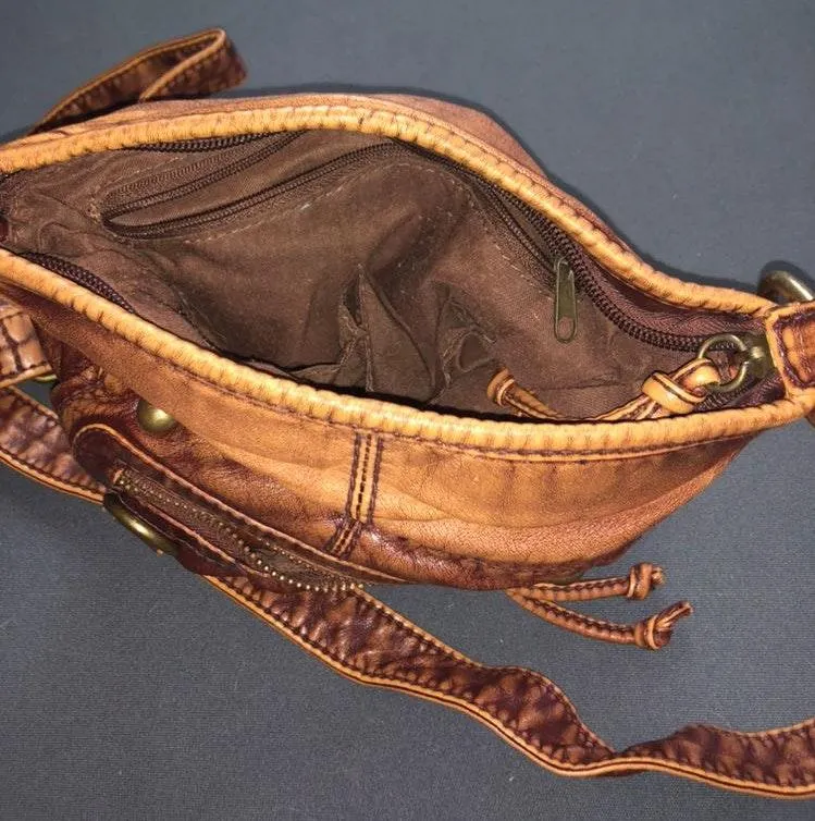 Mossimo Supply Co Crossbody Purse - Image 3