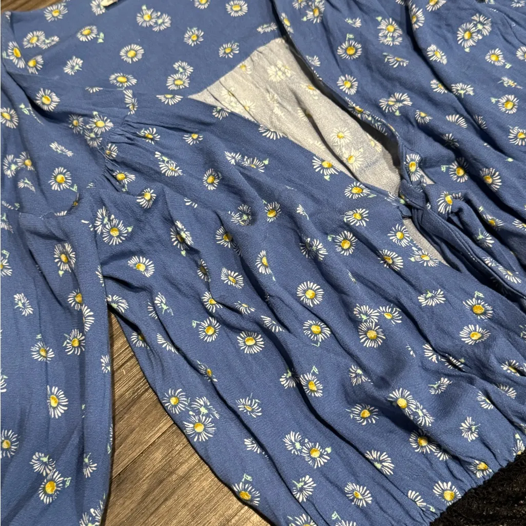 Free People Women’s Blue Floral Tie Bodysuit Bell Sleeve Top Size S - Image 4