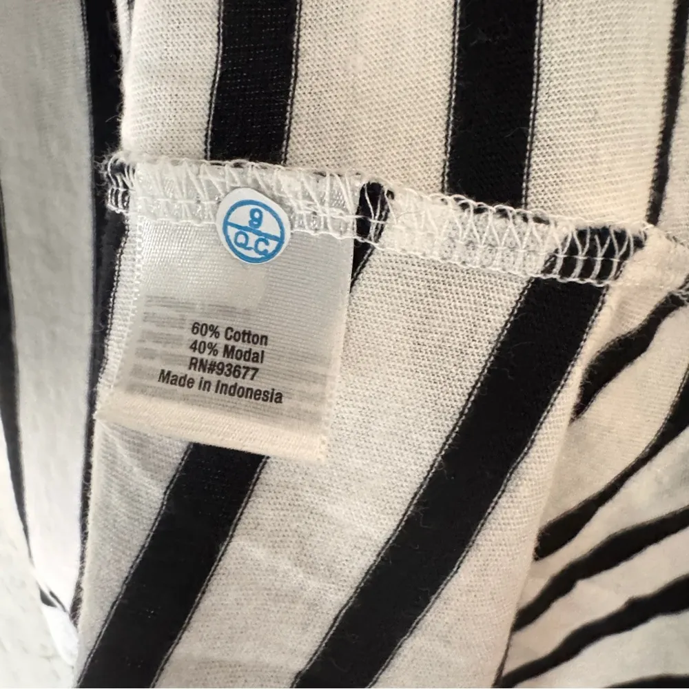 A.n.a Women's Black and White Striped  Racerback Tank Top Sz S NWT - Image 6