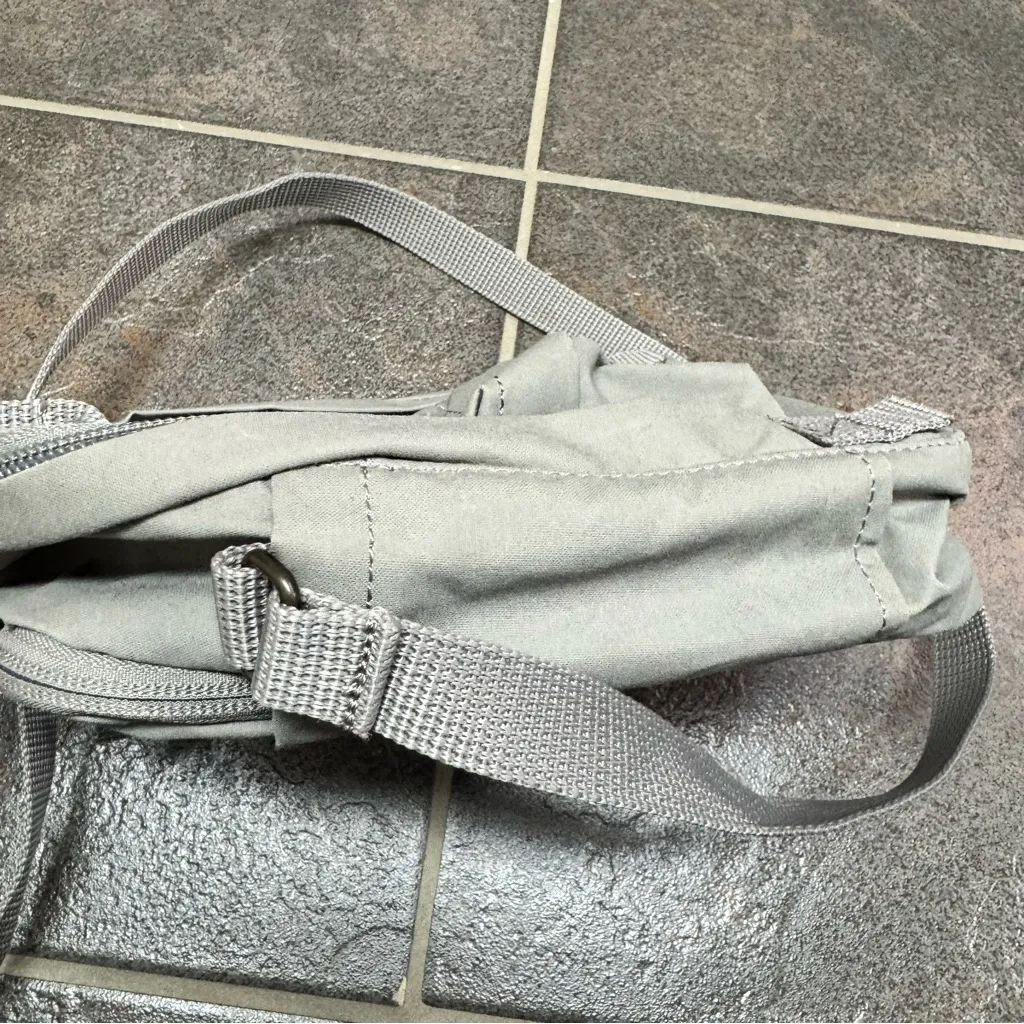 Fjallraven Kanken Sling Bag Mini Crossbody Purse Fog Gray Grey - Image 9