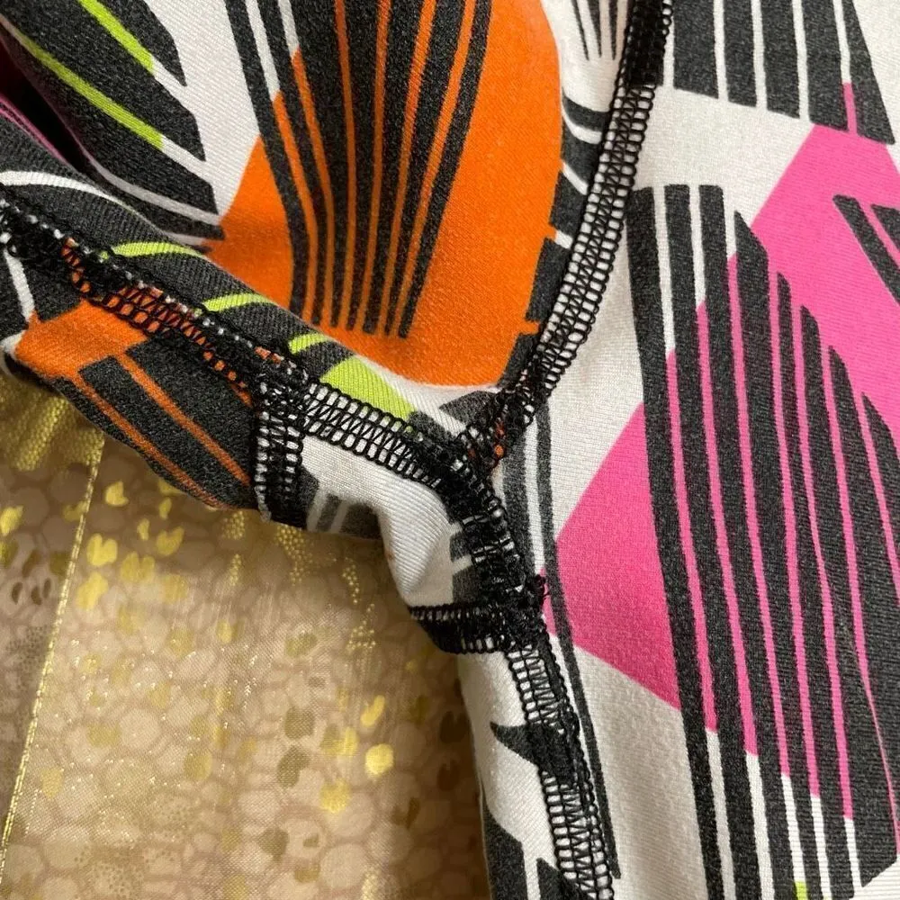 Fabletics Tribal Neon Geo Print Define Mid Rose Crop Legging, M - Image 5