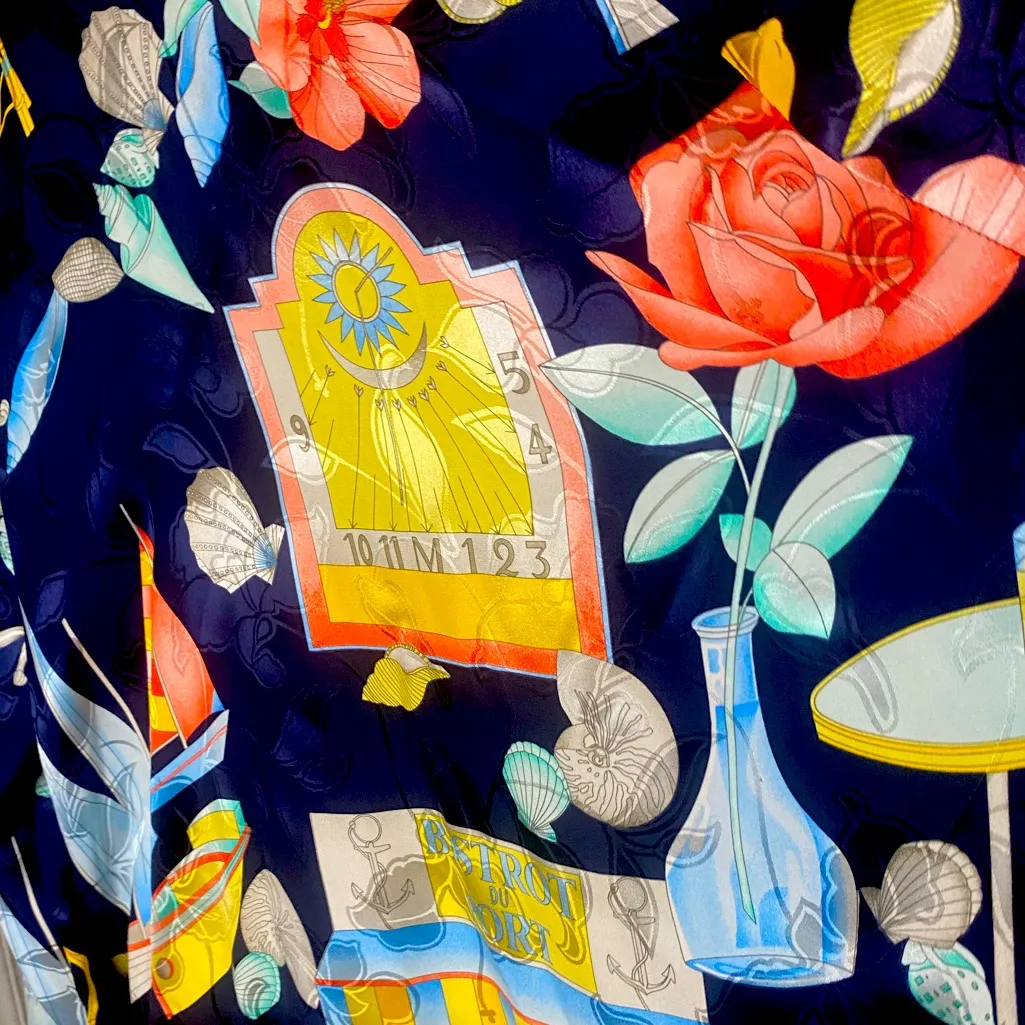 Vintage Leonardo Paris Silk
Cardigan with Nautical and Floral Print O/S Blue Size undefined - Image 9