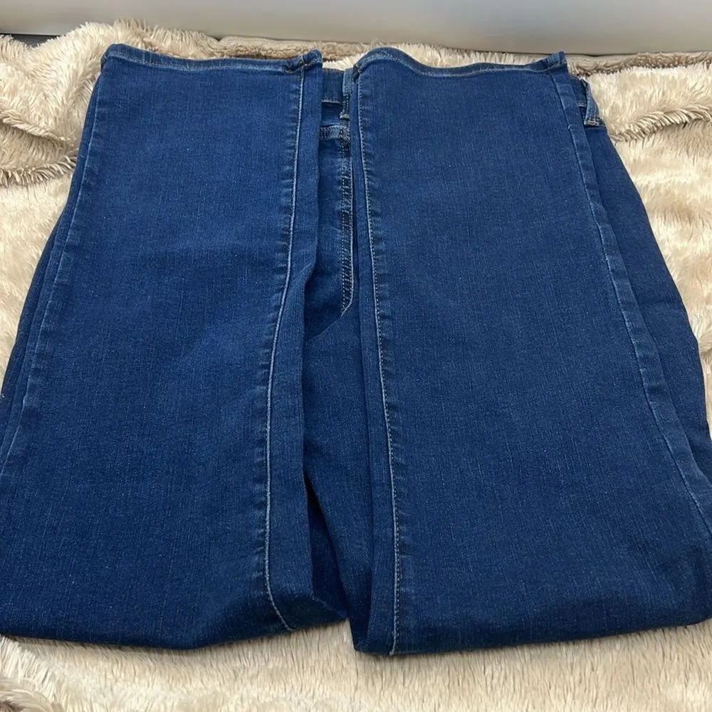 NYDJ high rise straight size 12 like new - Image 4