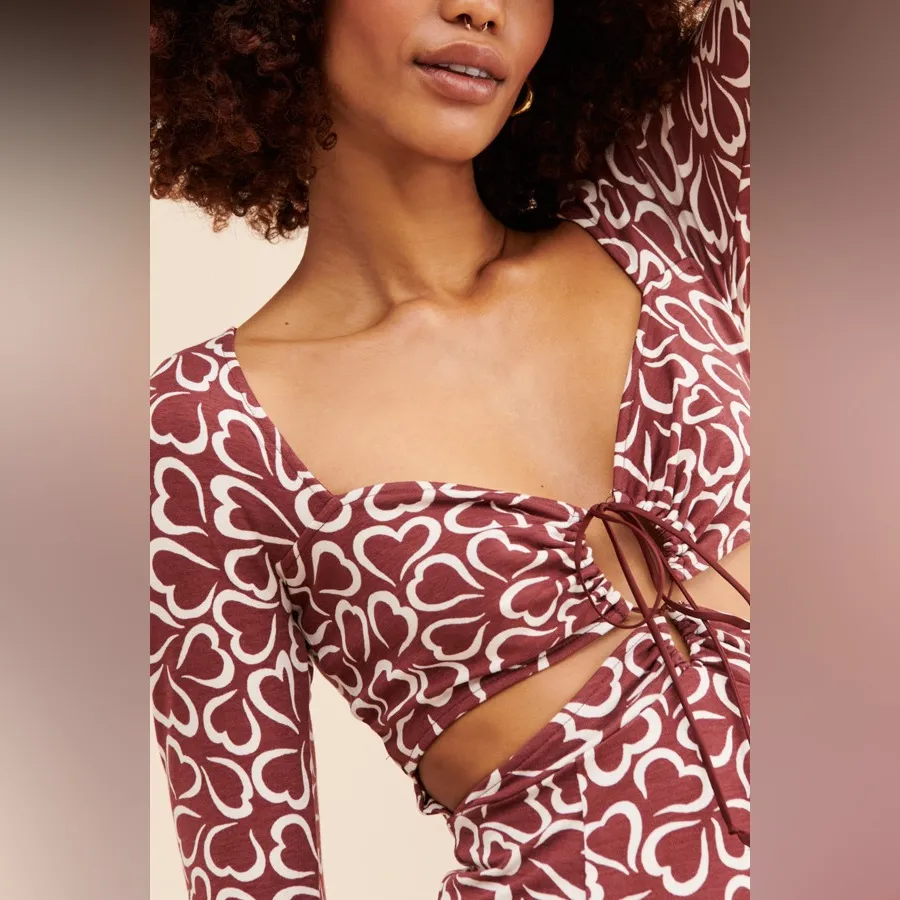 NWT Urban Outfitters Burgundy Heart Print Long Sleeve Dress Size Large - Image 2