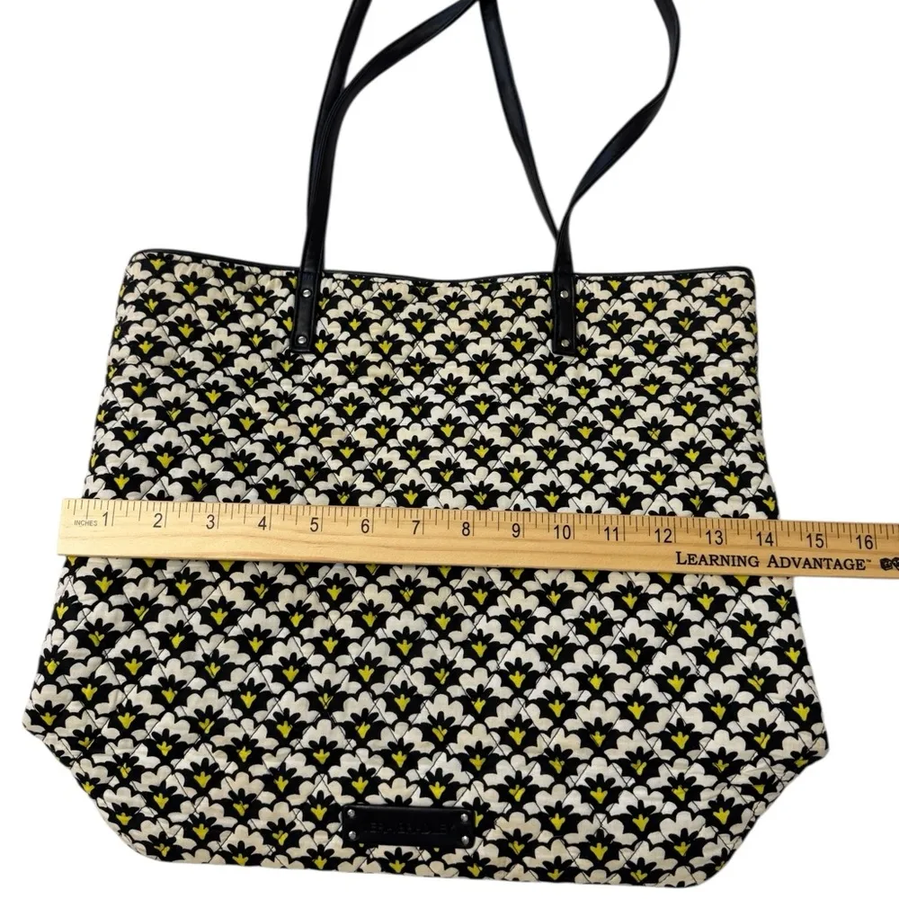 Vera Bradley Fanfare Fans Scalloped Tote Bag - Image 4