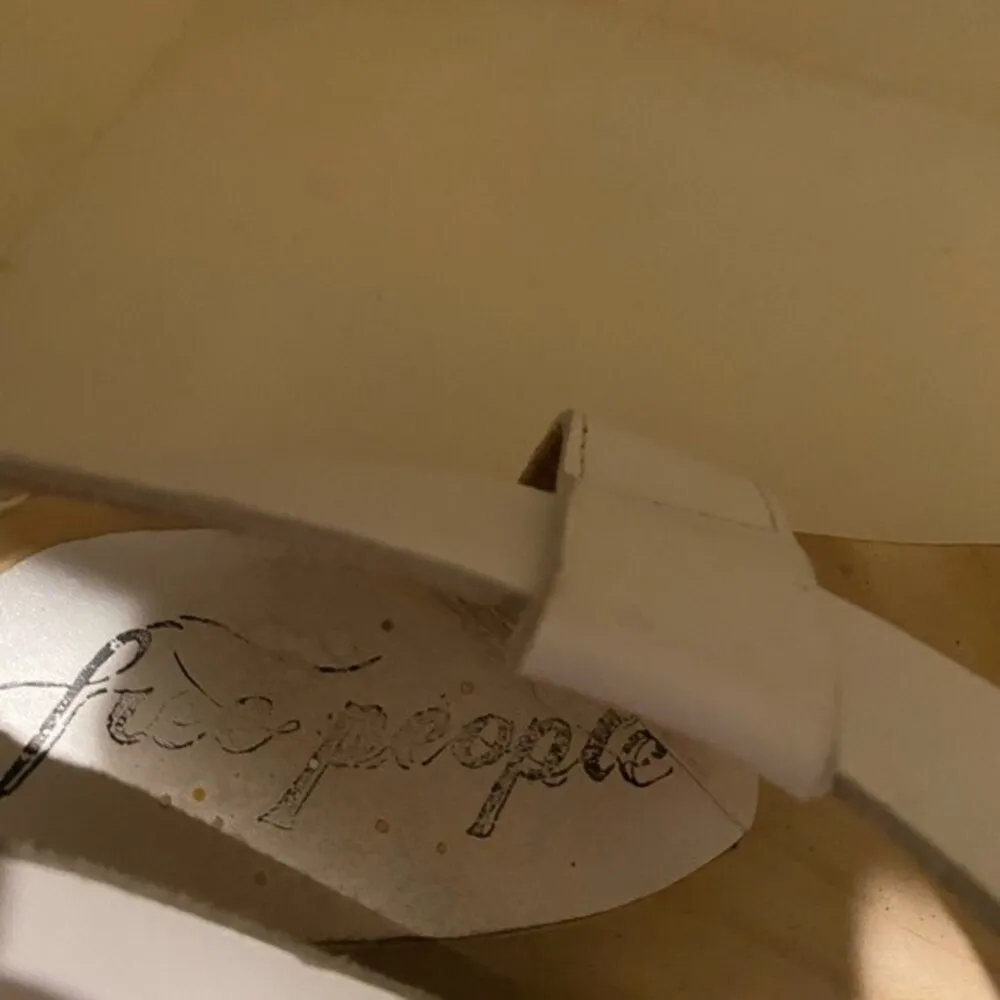 Free People white clog sandals size 40 - Image 9