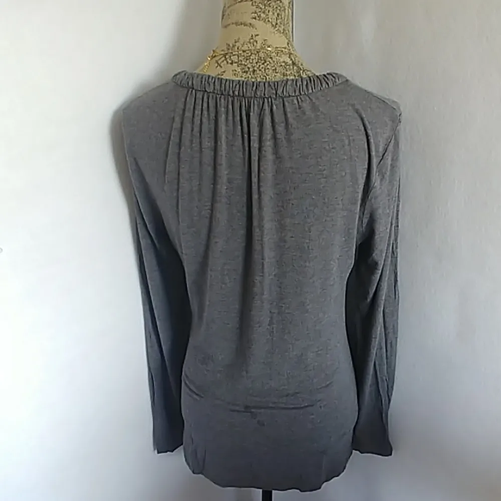 Banana Republic Women's Grey Shirt Top - Image 3