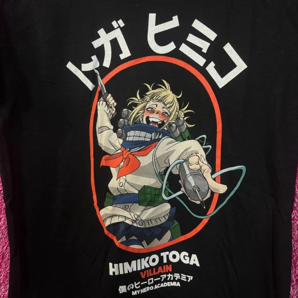 My hero academia Himiko Toga anime tshirt size medium - Image 2