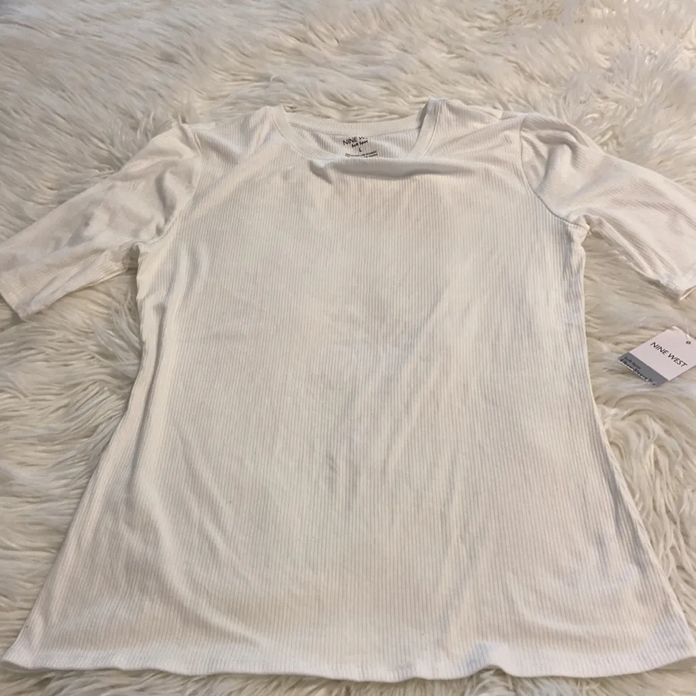 Nine West short sleeve sleeve shirt size L brand new with tag length 26” bust 34 - Image 12