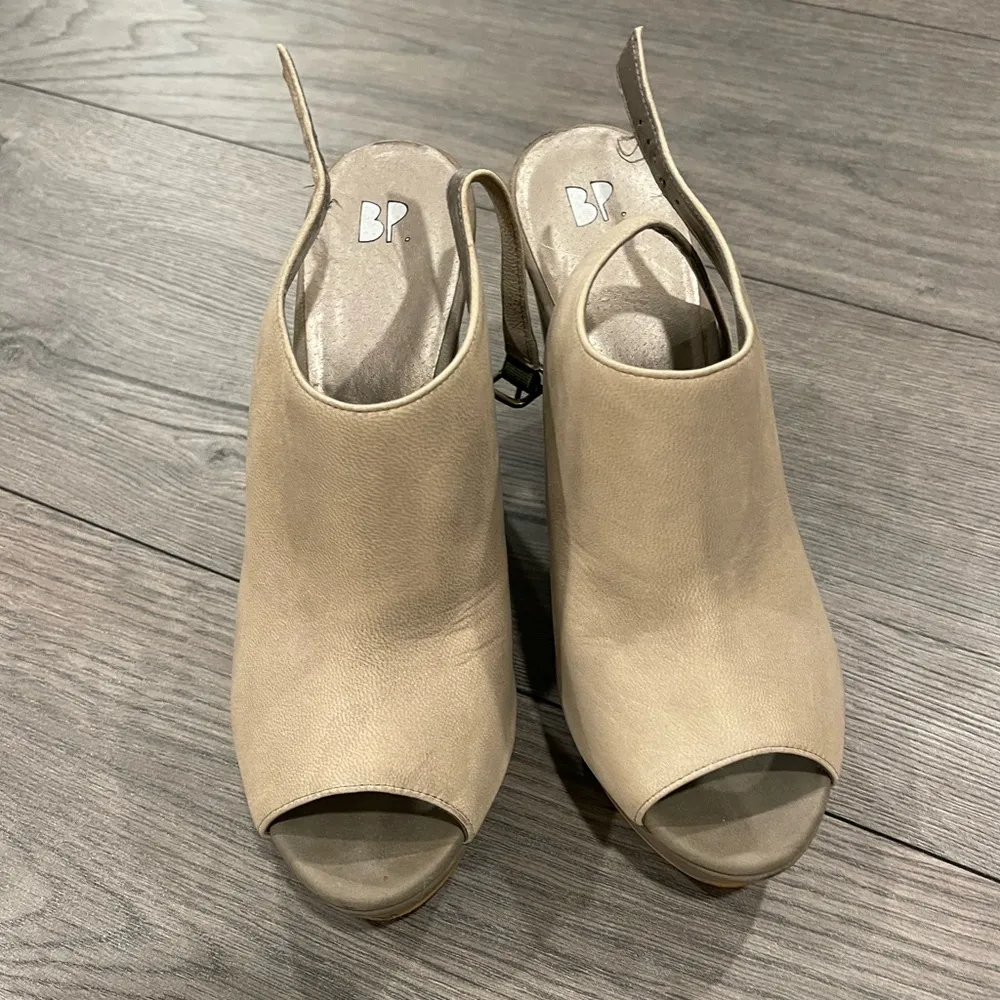 BP  heels - Image 5