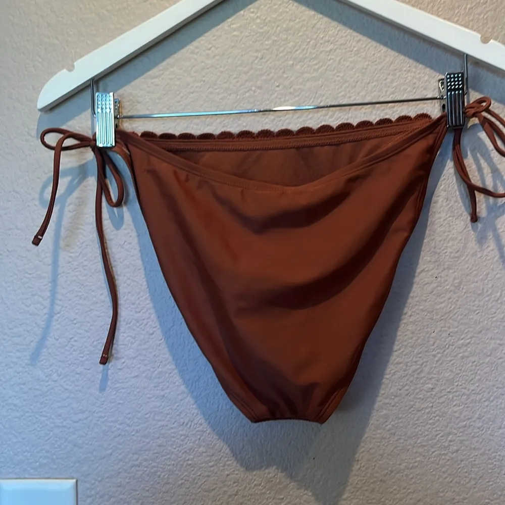 New Wild Fable Women’s Brown Crochet front bikini bottoms String ties Medium NWT - Image 5