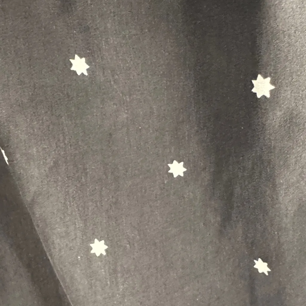 Old Navy Black and White Polka Dot Women’s Shirt - Image 4