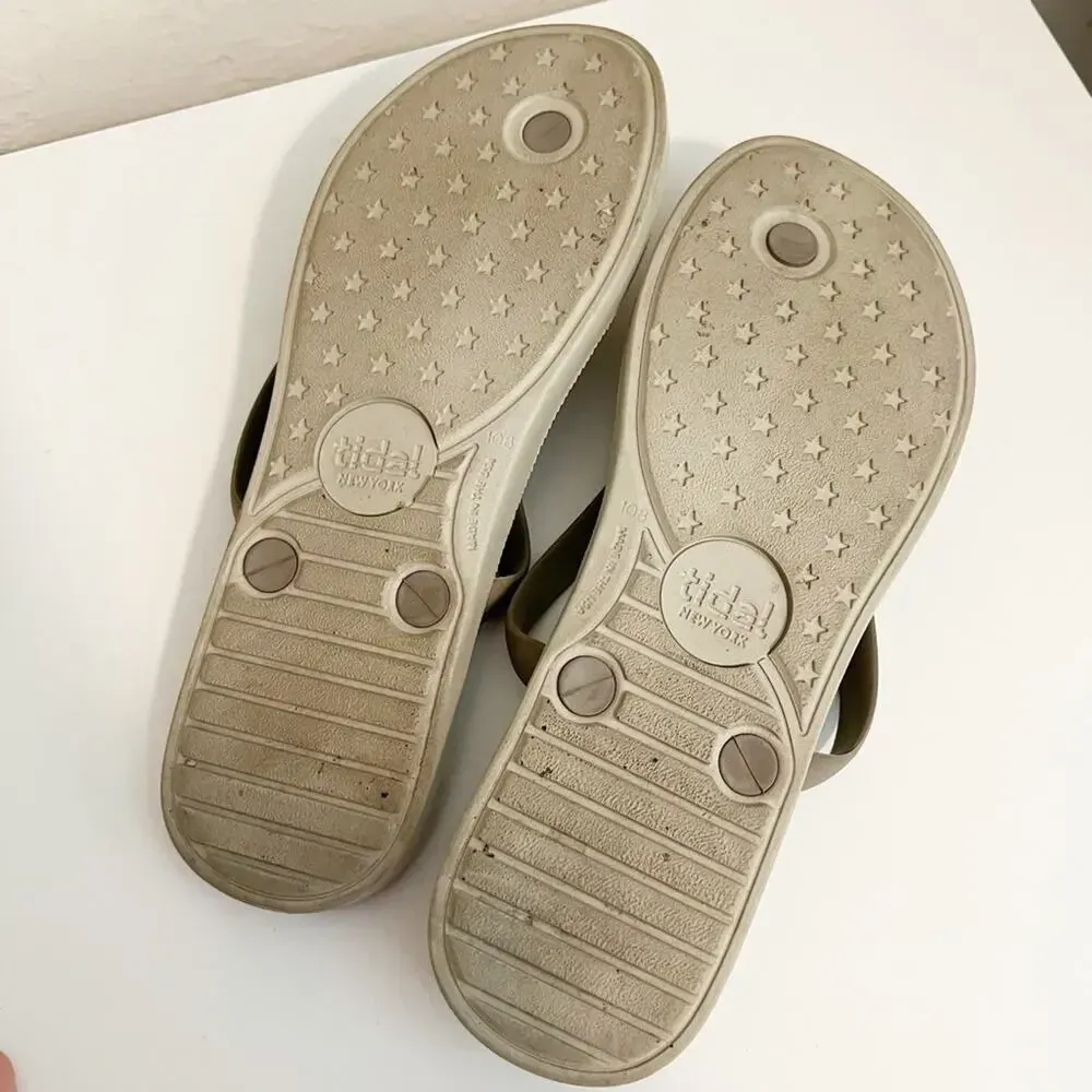 TIDAL Tropical Print Classic‎ Flip Flops Gray Size 9 - Image 7