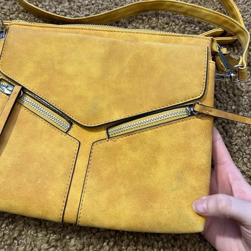 Universal Thread Yellow Crossbody Bag With Silver Hardware - Image 3