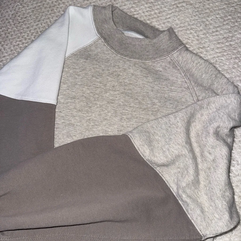 Abercrombie Color Block Mock-Neck Sweatshirt - Image 2