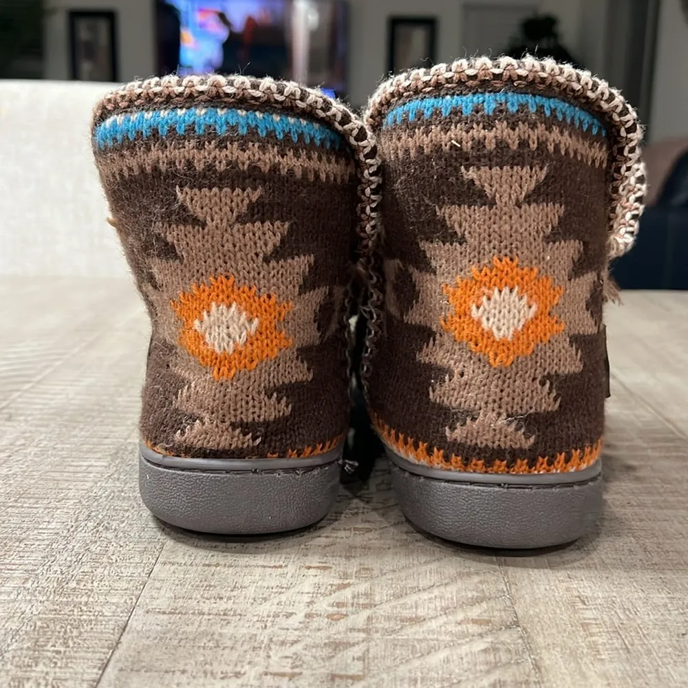 MUK LUKS Amira Slipper Boots with Furpa Lining in EUC Brown Size undefined - Image 3