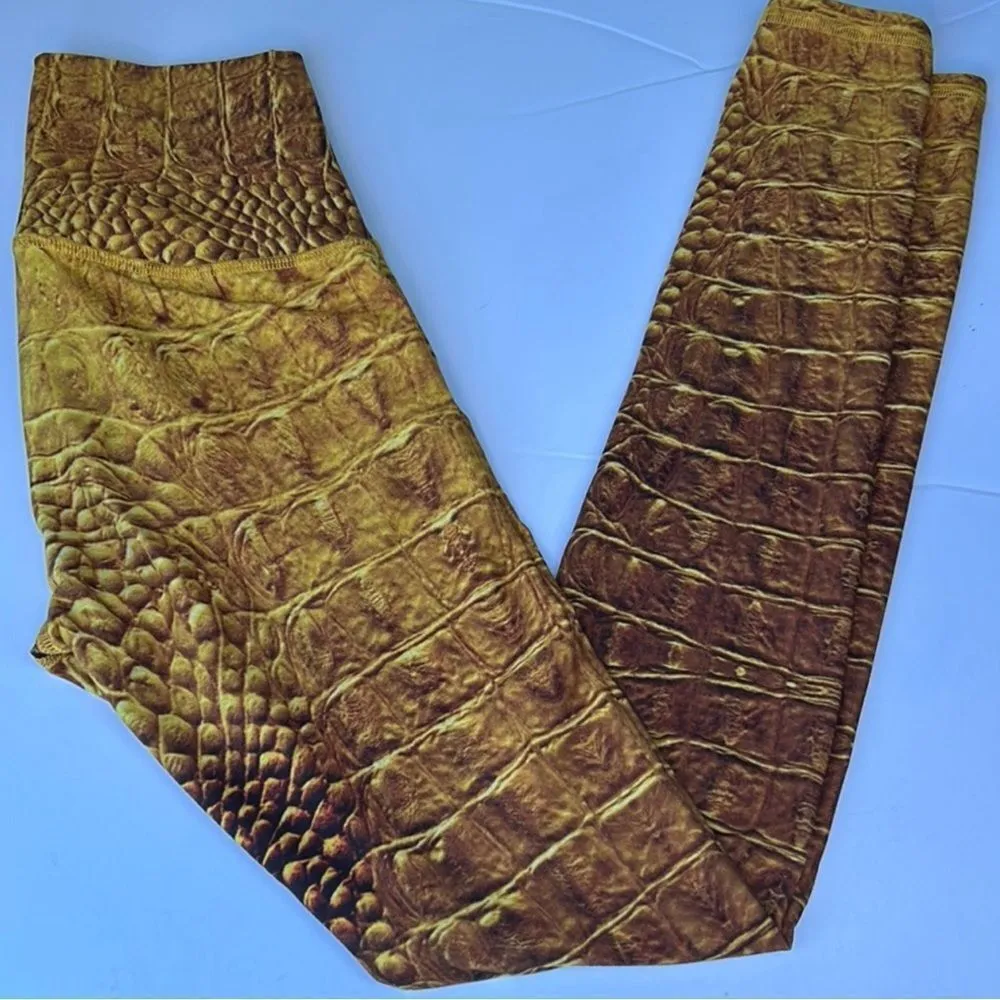 NWOT Niyama Sol Gold Croc High Waisted Barefoot Leggings Sz XS Brown - Image 6