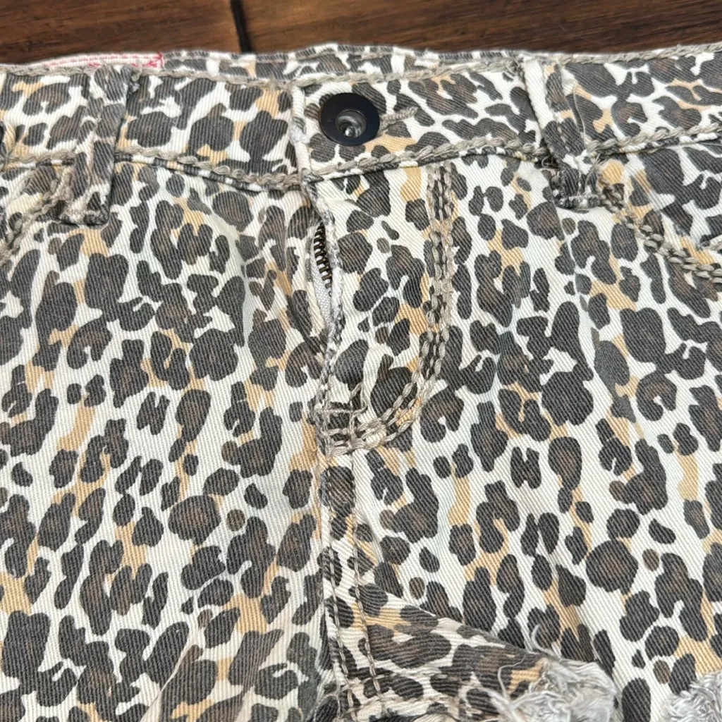 1ST KISS Cheetah Cut-off Shorts - Image 2