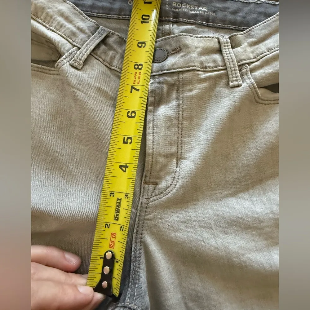 Old Navy Rockstar Mid Rise Denim Jeans Size 8 - Image 2