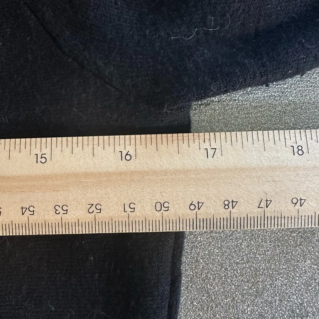 Sparrow Black Button - Image 9