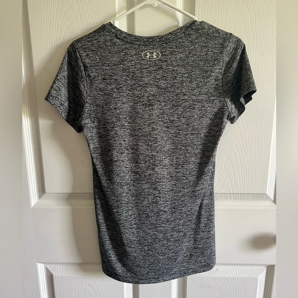 Under armor athletic shirt - Image 2