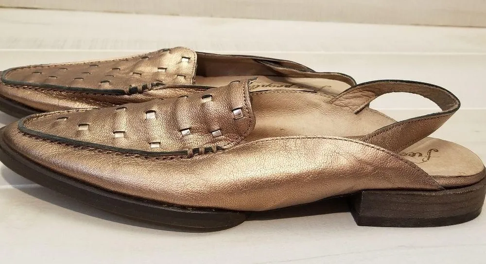 {6.5/37} Free People Bakersfield Slingback Mule In Bronze Metallic - Image 5