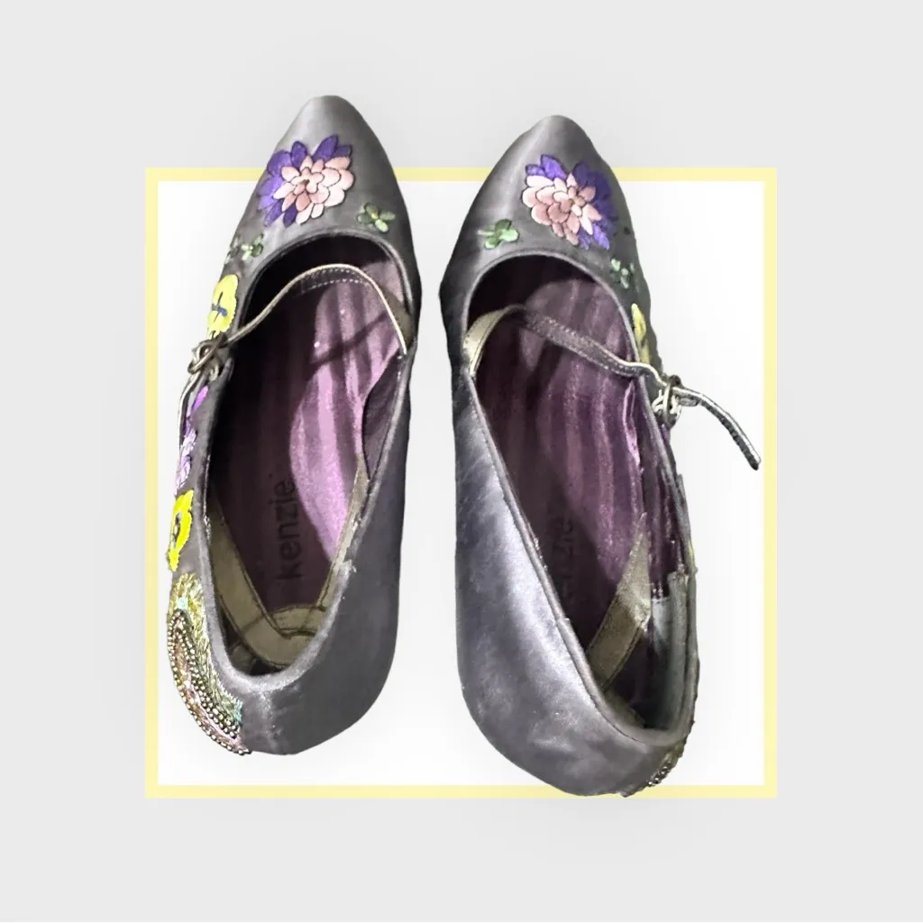 Funky Embellished Gray Satin Boho Charm Wedges 8.5 - Image 9