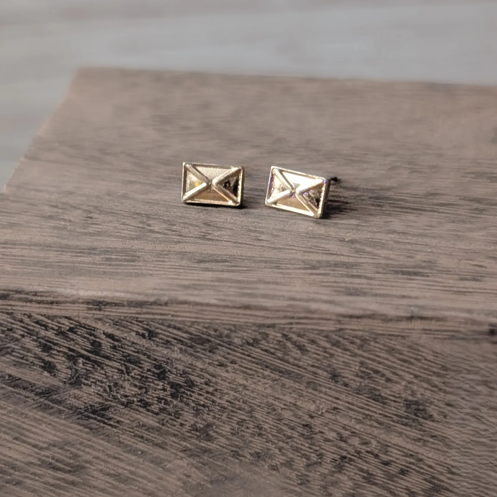Vintage Stud Earrings Small Gold Tone Rectangle with Design - Image 2