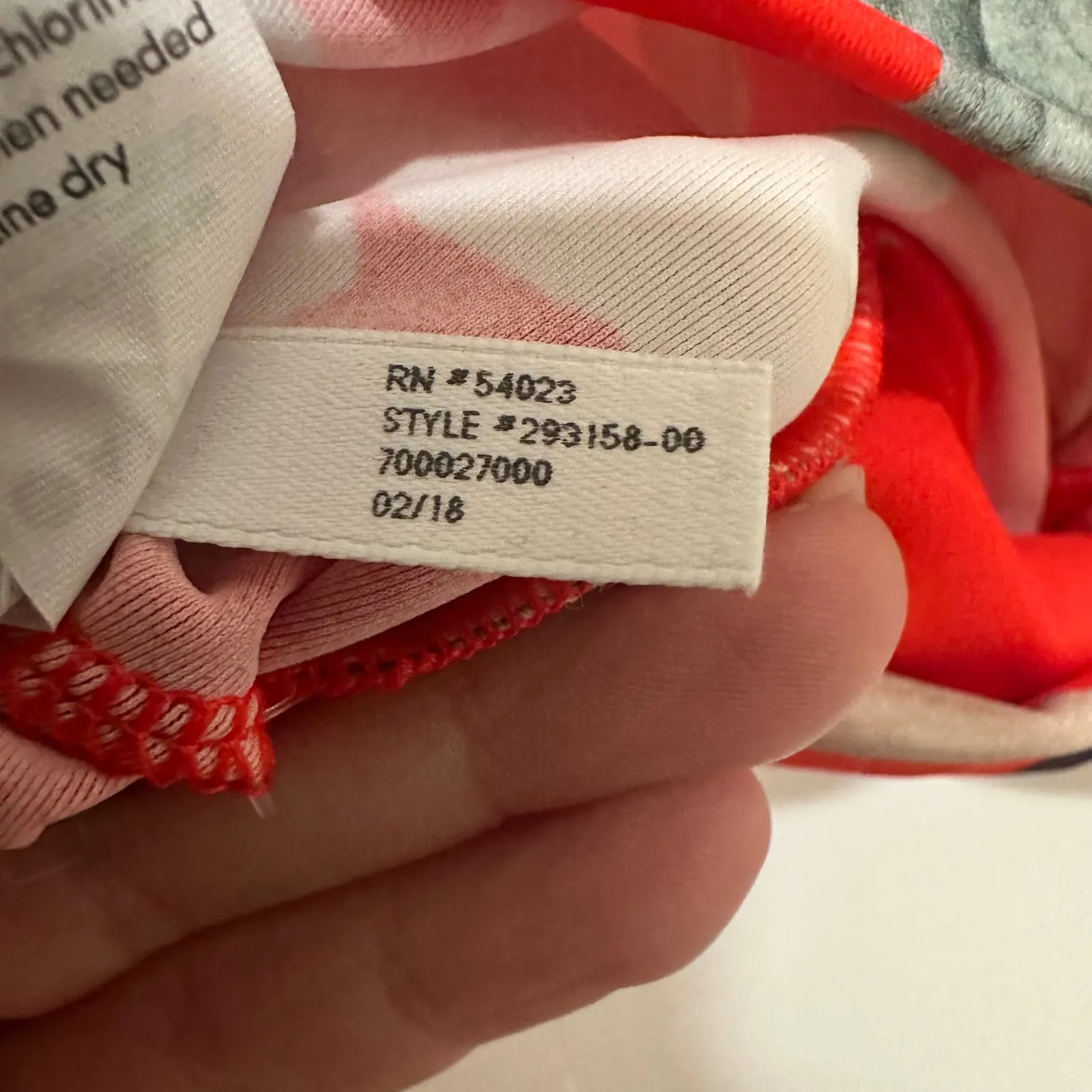 ATHLETA | NWT Waimea Red Floral Rush Guard Long Sleeve Twist Crop Swim Top, XXS - Image 10